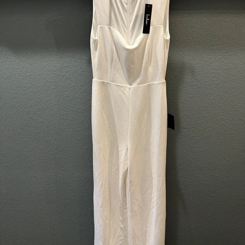 LULUS WHITE JUMPSUIT NWT - Picture 2 of 4
